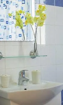 Polyxenia Isaak Dafni Villa