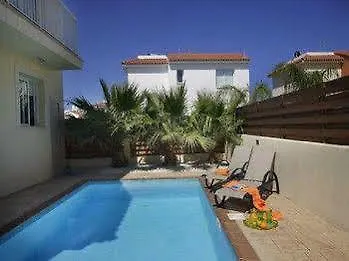 Polyxenia Isaak Dafni Villa